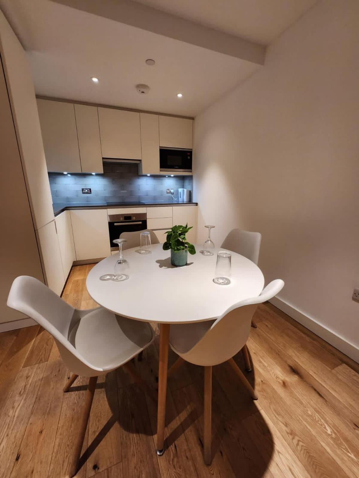 Kaf Luxury Apartment ロンドン エクステリア 写真