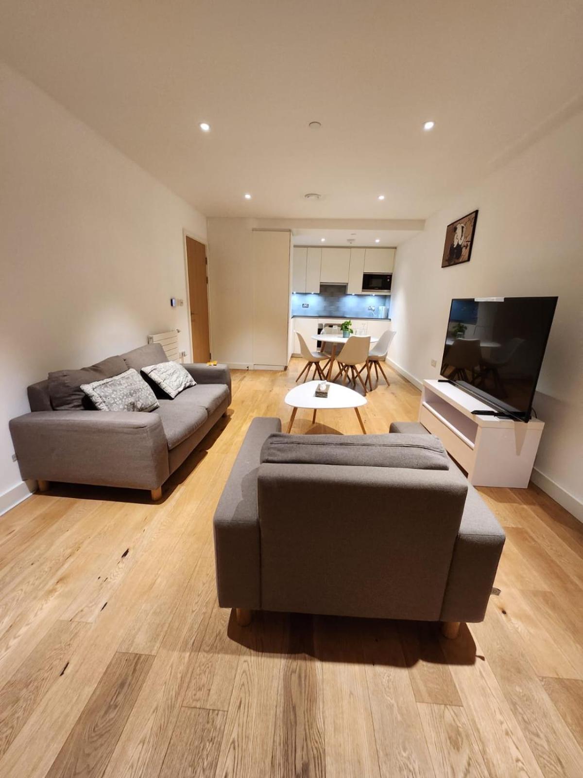 Kaf Luxury Apartment ロンドン エクステリア 写真